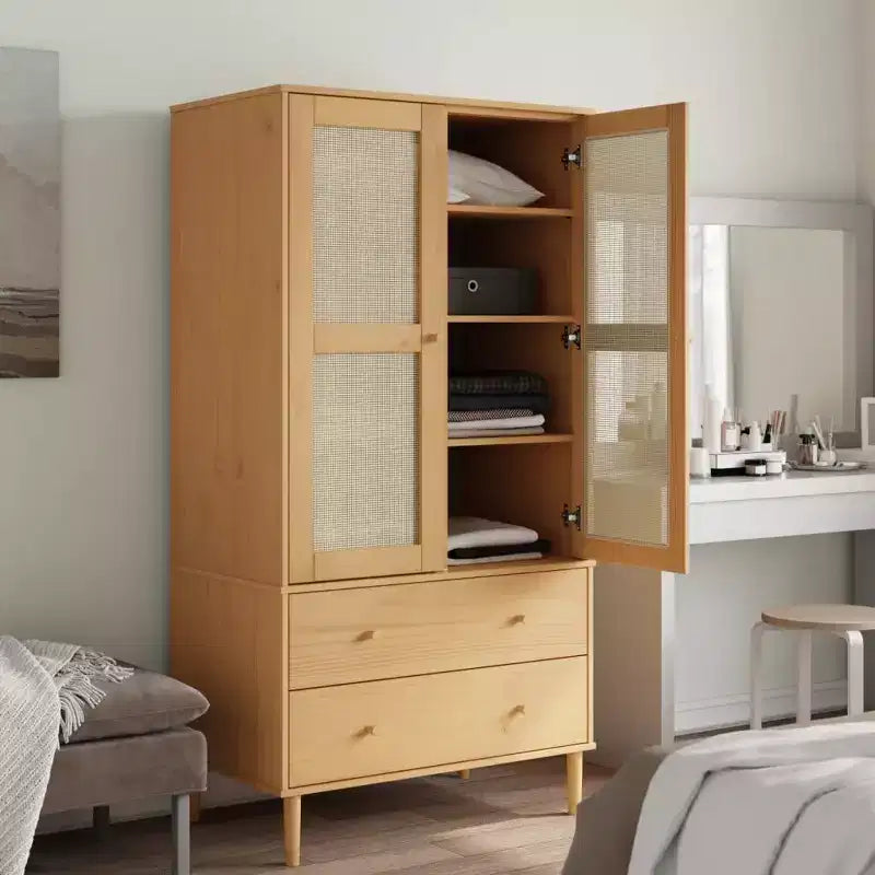 Armoire de rangement en rotin et pin massif