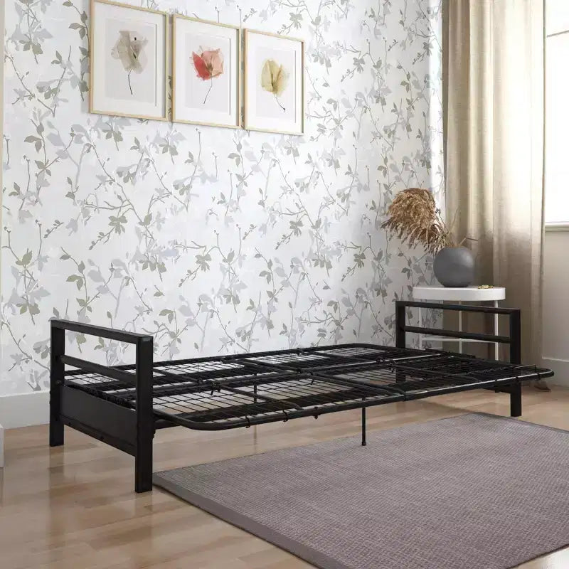 Structure de futon en métal