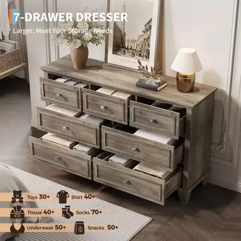 Commode à 7 tiroirs, Grande commode en bois avec poignées métalliques